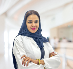منال عبدالمجيد - طبيبه اسنان عام